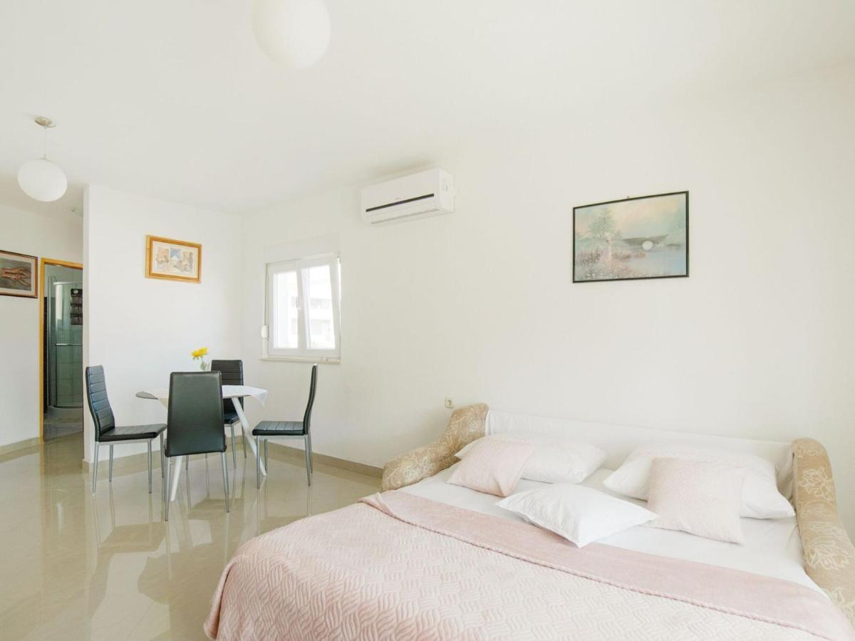 Дом отдыха Spacious Holiday In With Private Pool Kakma
